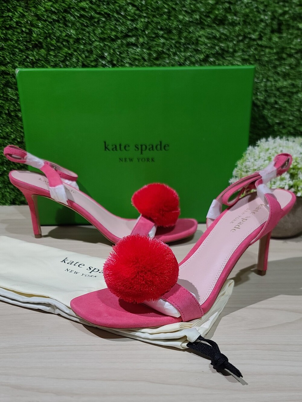 Kate Spade New York Amour Pom Sandals / Pink Peppercorn US 9 NEW